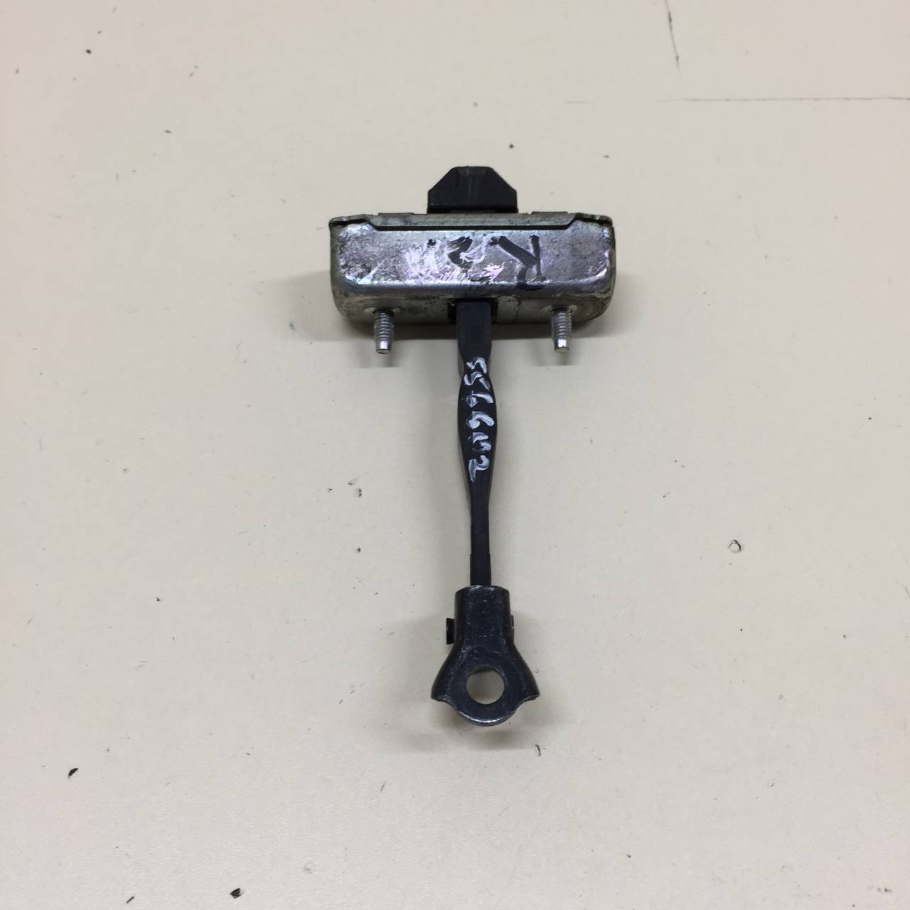 Ограничитель двери Toyota Land Cruiser Prado (J150) 2009-2022