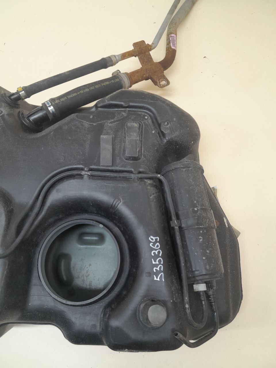 Бак топливный Ford Fusion (JU) 2002-2012 Бак топливный Ford Fusion (JU) 2002-2012