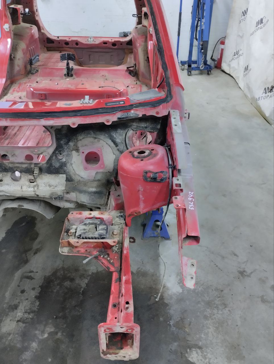 Четверть передняя левая Ford Fiesta (MK5) 2002-2008