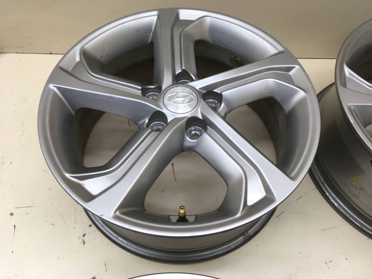 Диски к-кт R17 Литые