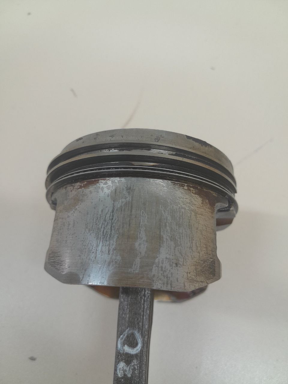 Поршень с шатуном Nissan Almera Classic (B10) 2006-2013 Поршень с шатуном Nissan Almera Classic (B10) 2006-2013