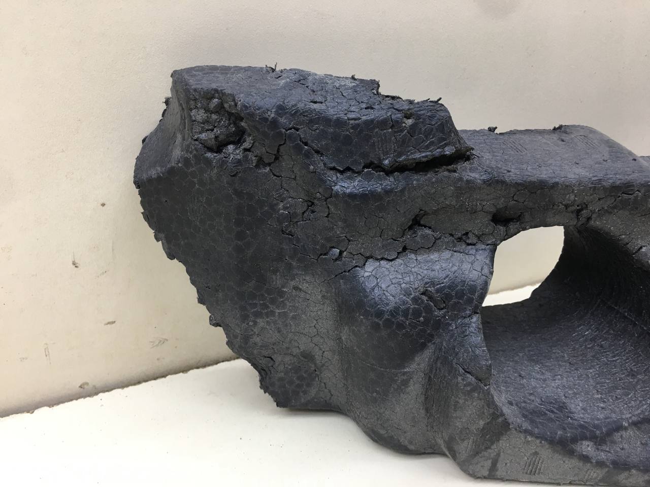 Наполнитель переднего бампера Toyota Rav 4 (XA40) 2013-2019