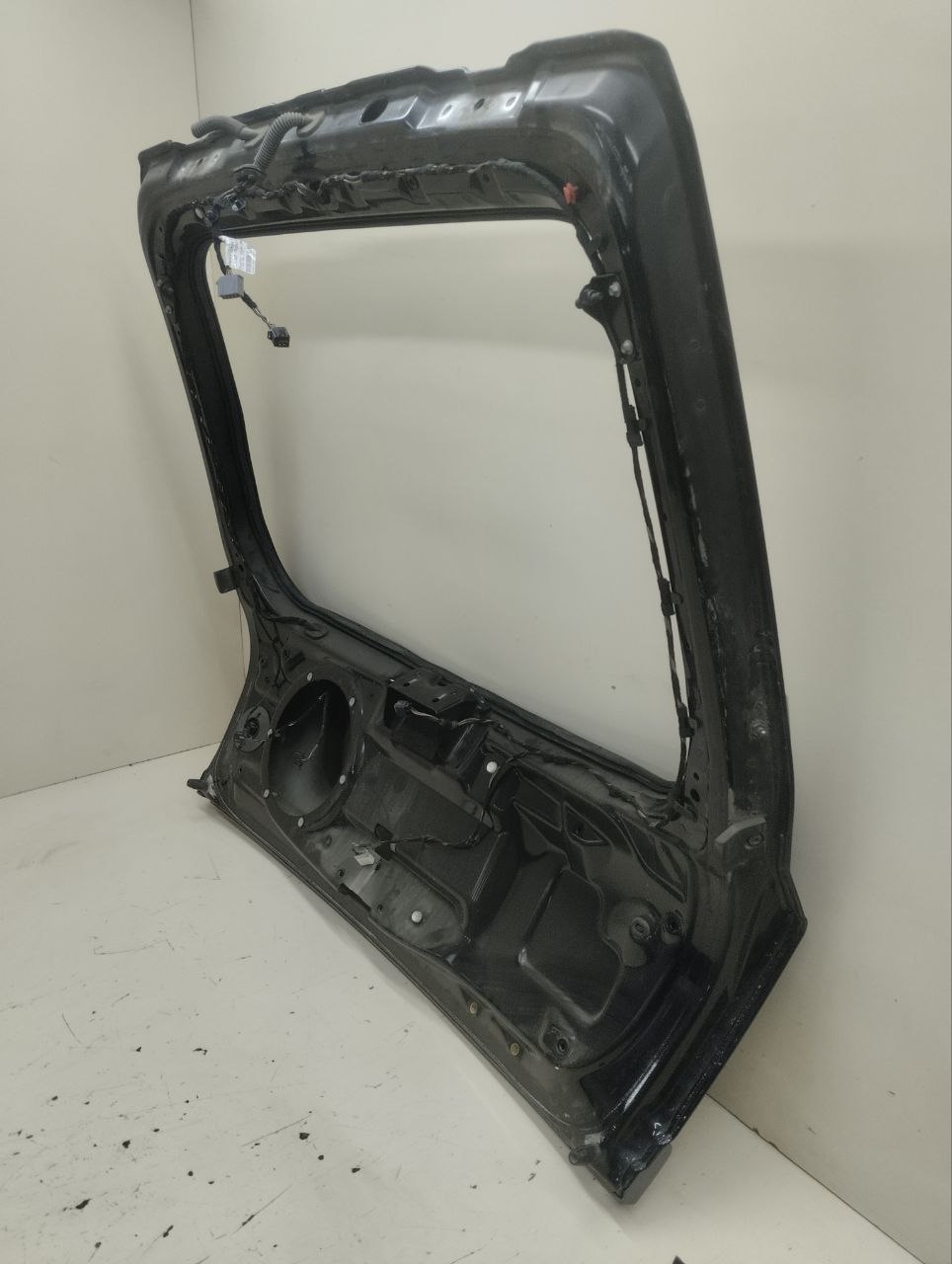 Дверь багажника Land Rover Range Rover Sport 2005-2012 Дверь багажника Land Rover Range Rover Sport 2005-2012
