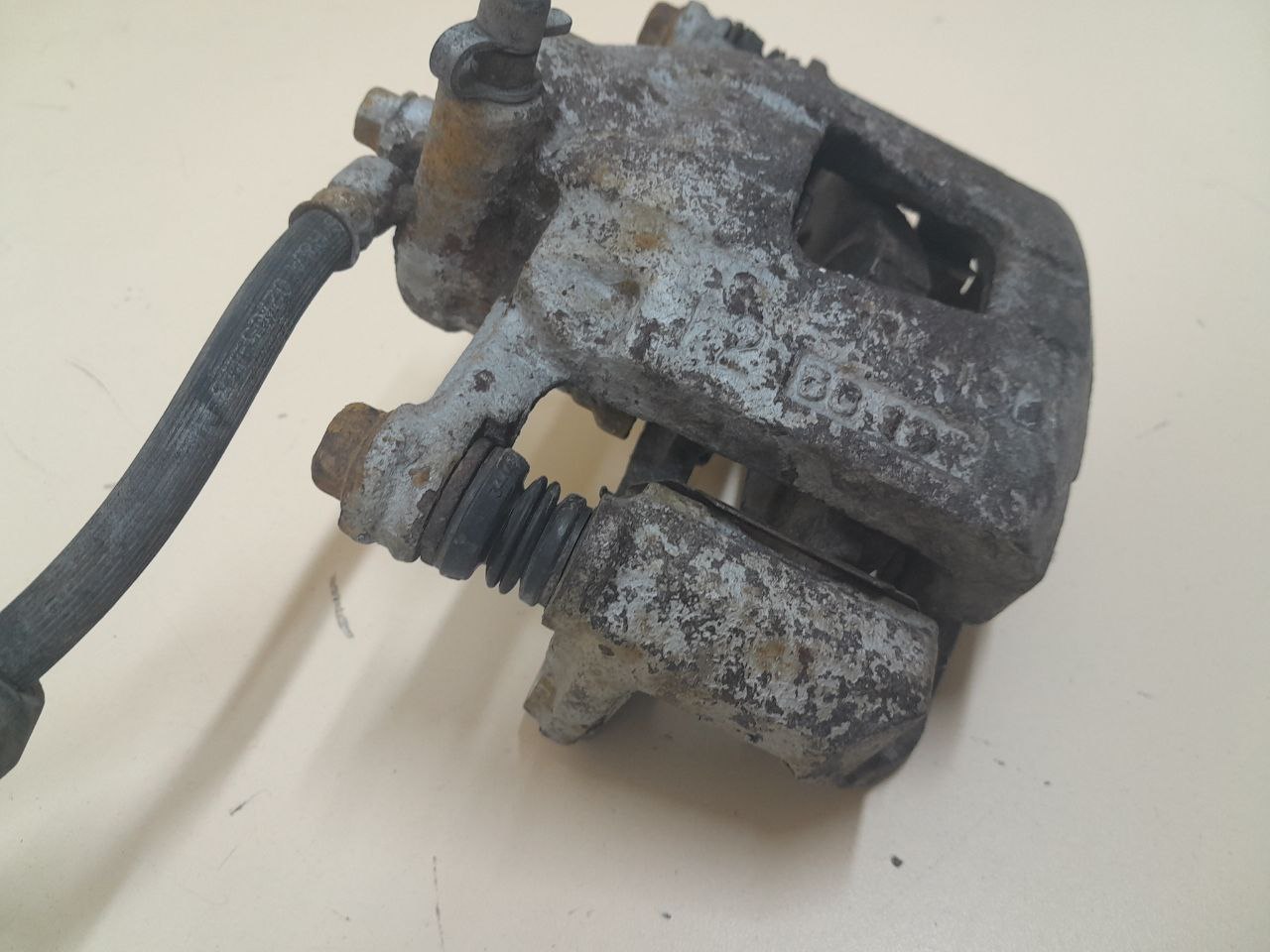 Суппорт передний правый Chevrolet Aveo T200 2003-2008