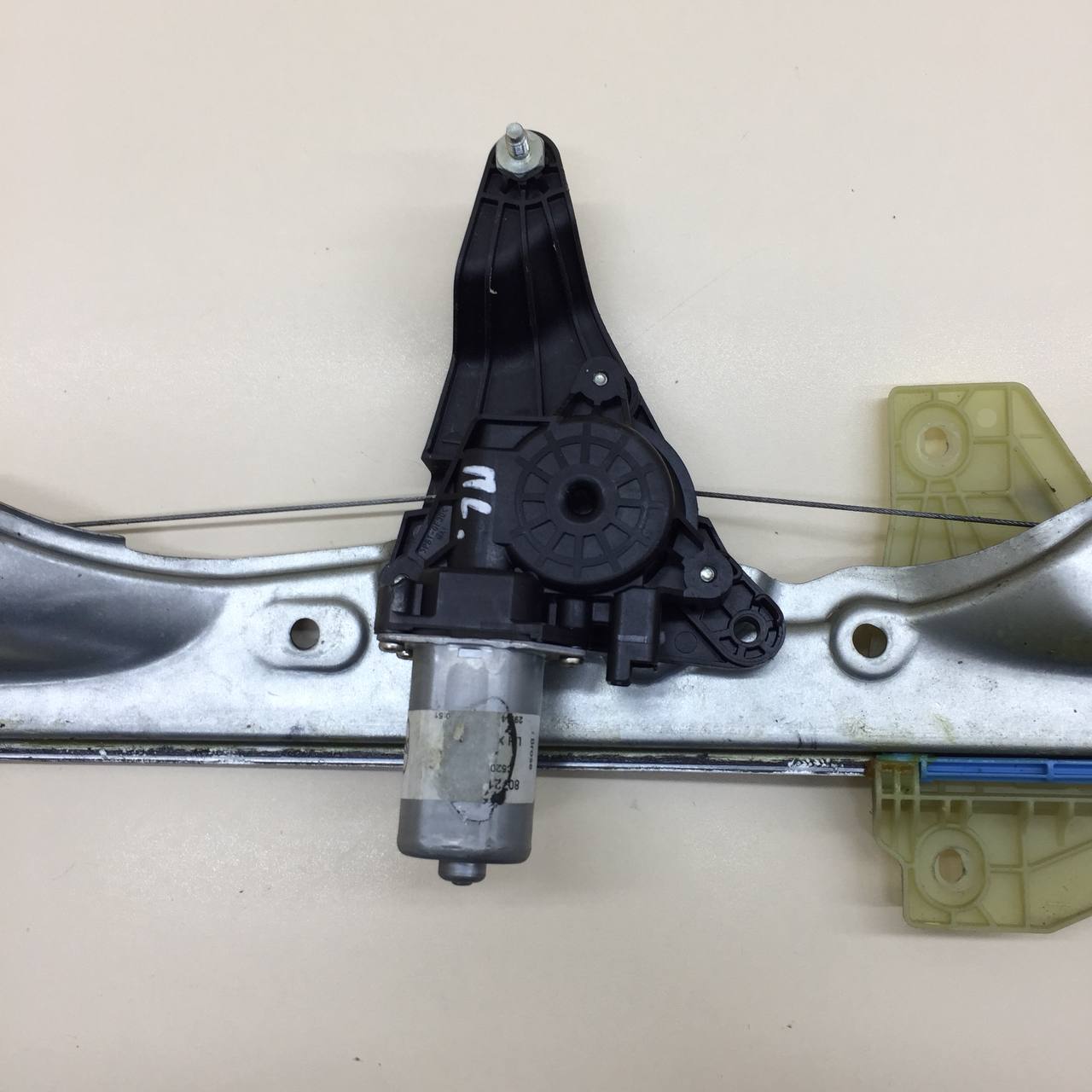 Стеклоподъемник электр. передний левый Lada X-RAY 2016>