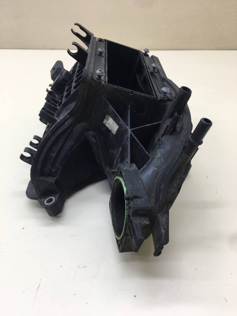 Коллектор впускной Skoda Octavia (A5 1Z-) 2004-2013 Коллектор впускной Skoda Octavia (A5 1Z-) 2004-2013