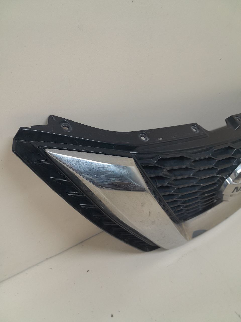Решетка радиатора Nissan Qashqai (J11) 2014> Решетка радиатора Nissan Qashqai (J11) 2014>
