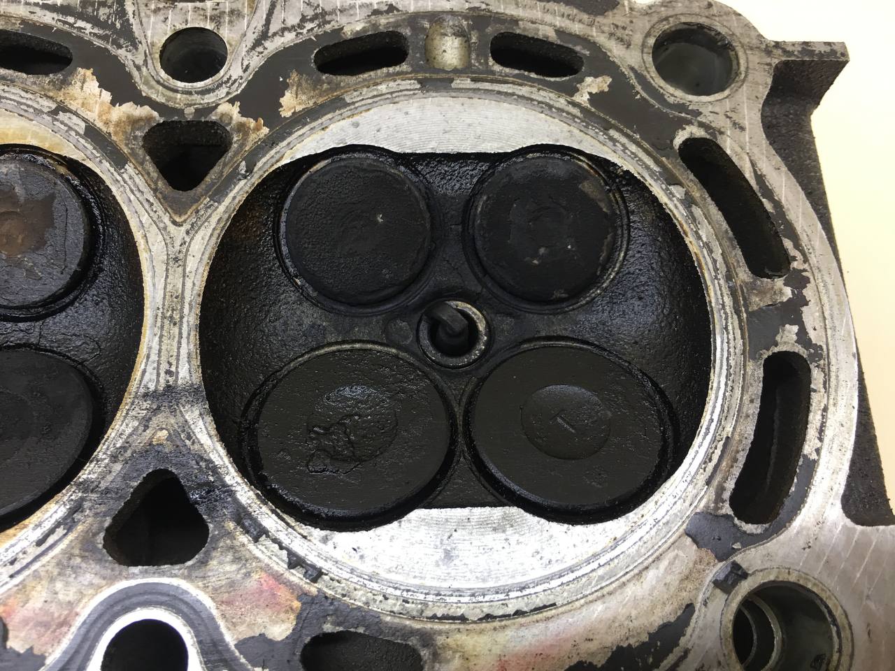 Головка блока цилиндров Ford Focus 2 (DA) 2005-2008