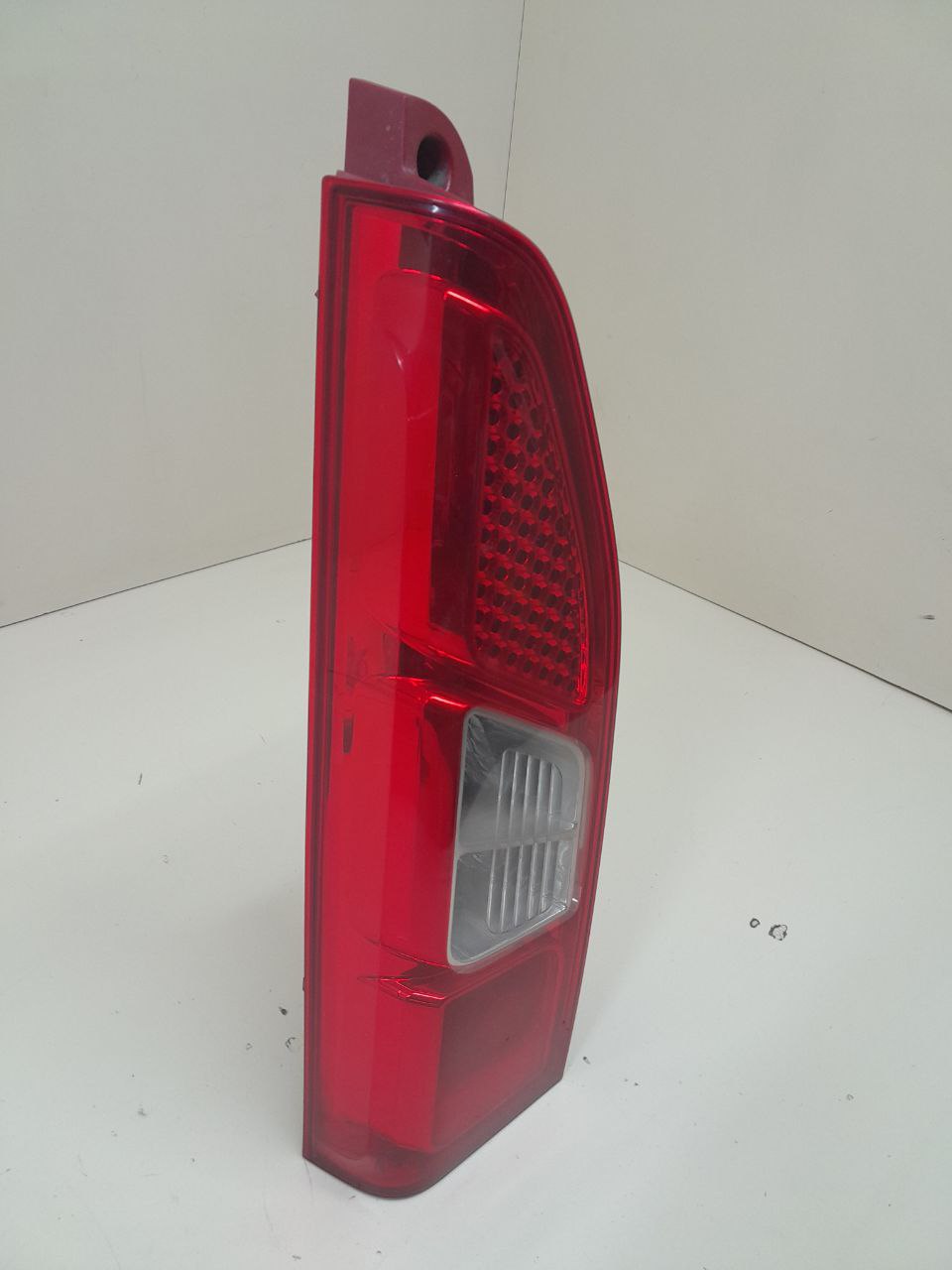 Фонарь задний левый Citroen Berlingo (NEW) (B9) 2008>