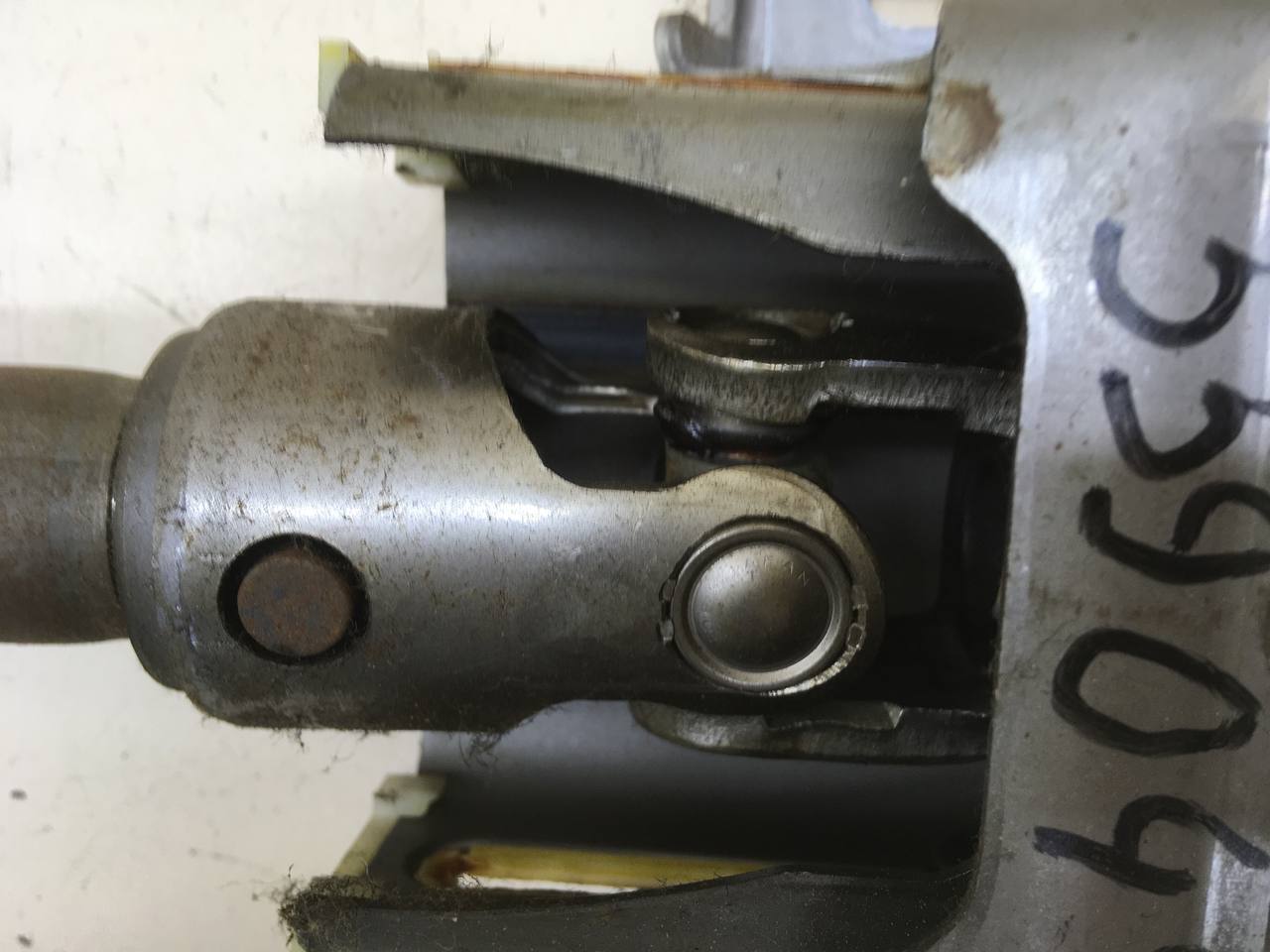 Колонка рулевая Mazda Mazda 6 (GG) 2002-2007 Колонка рулевая Mazda Mazda 6 (GG) 2002-2007
