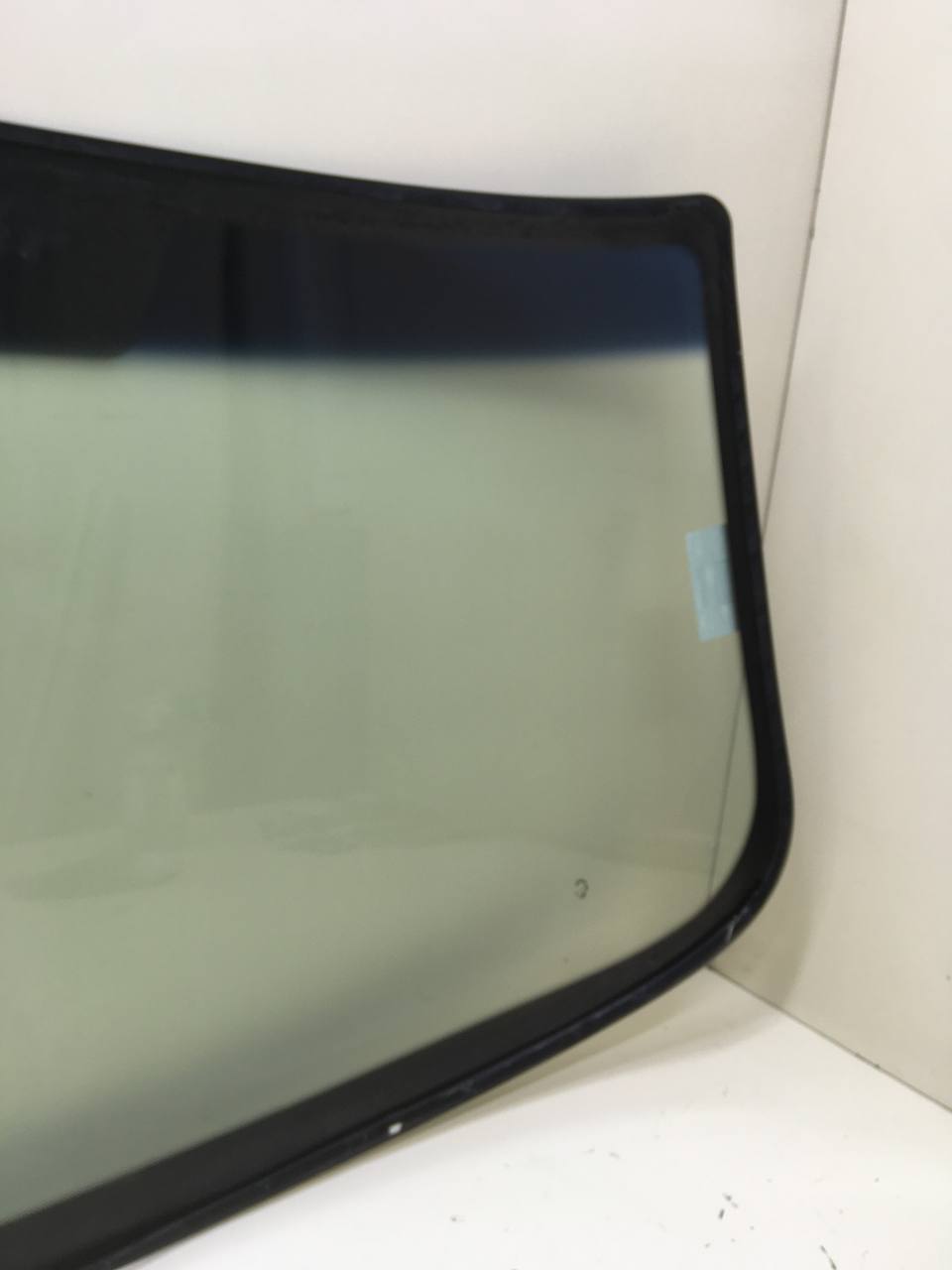 Стекло лобовое (ветровое) Chevrolet Niva 2009-2020 Стекло лобовое (ветровое) Chevrolet Niva 2009-2020