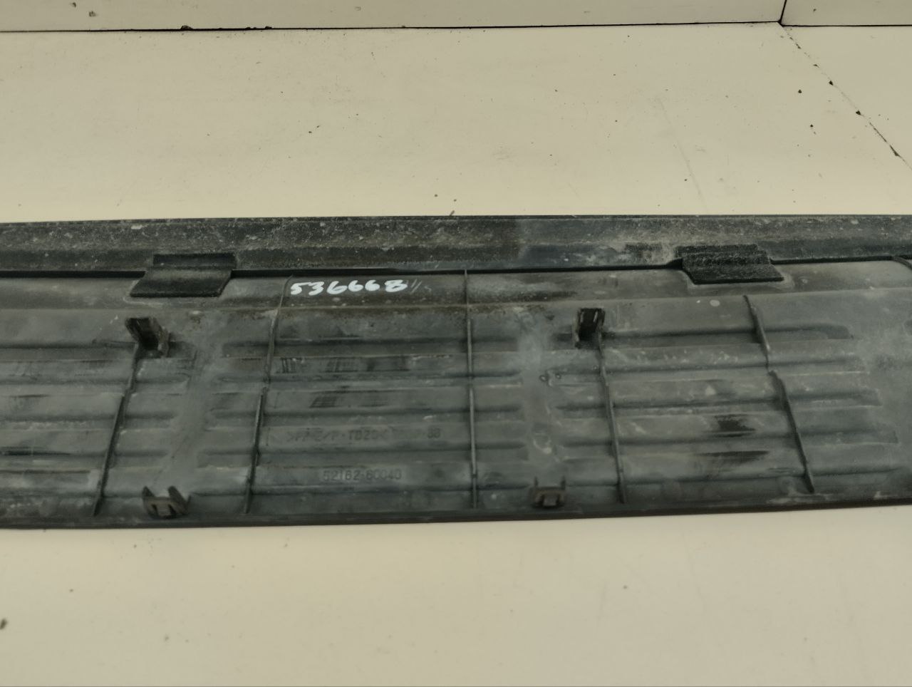 Накладка заднего бампера Toyota Land Cruiser (J200) 2007-2015