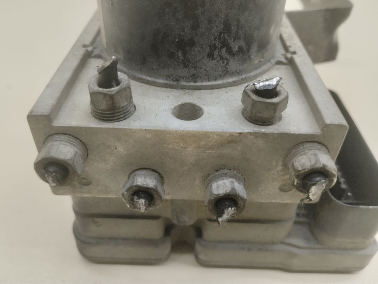 Блок ABS (насос) Ford Focus 2 (DA) 2005-2008