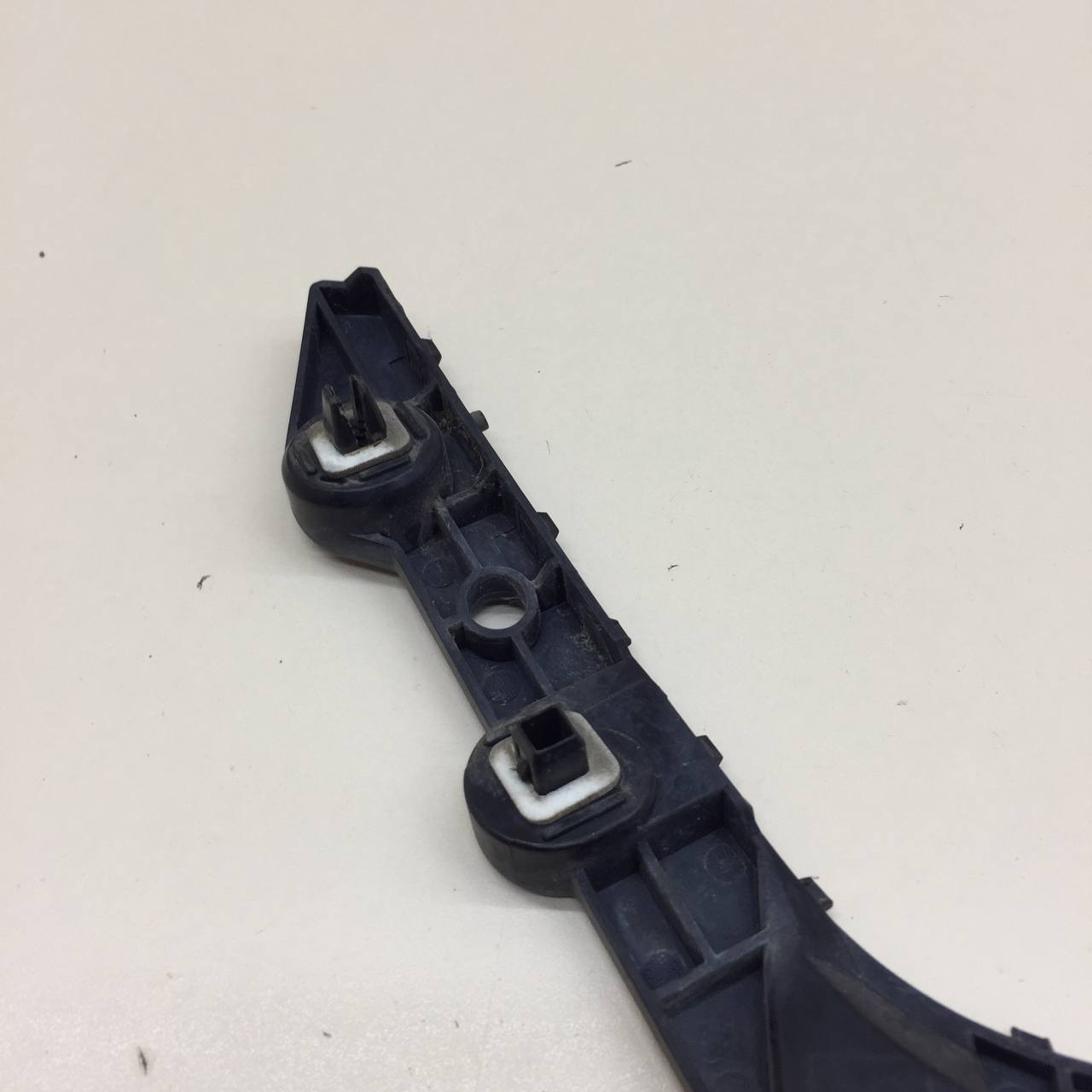 Кронштейн заднего бампера левый Nissan Sentra (B17) 2013-2017