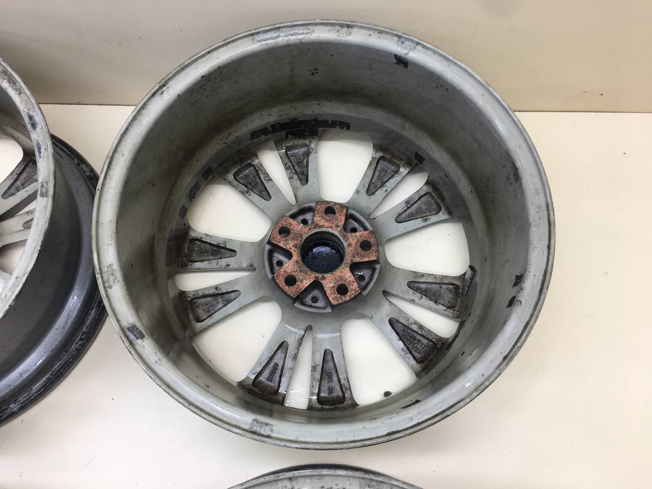 Диски к-кт R17 Литые