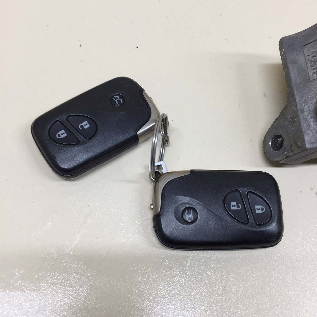 Замок зажигания Lexus RX 350 /450h (XL10) 2009-2015 Замок зажигания Lexus RX 350 /450h (XL10) 2009-2015