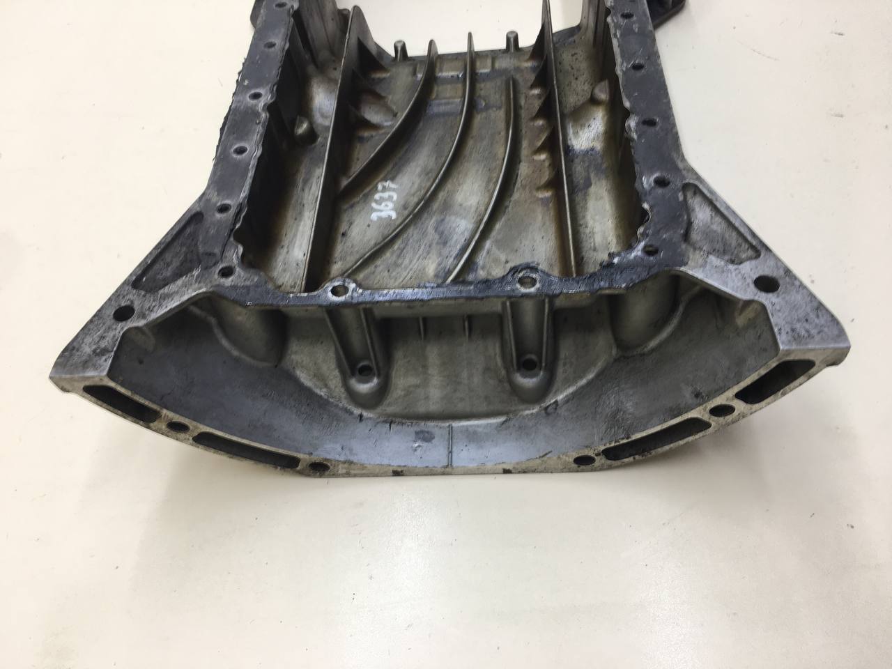 Поддон масляный двигателя Mercedes-Benz S-Class (W221) 2005-2013