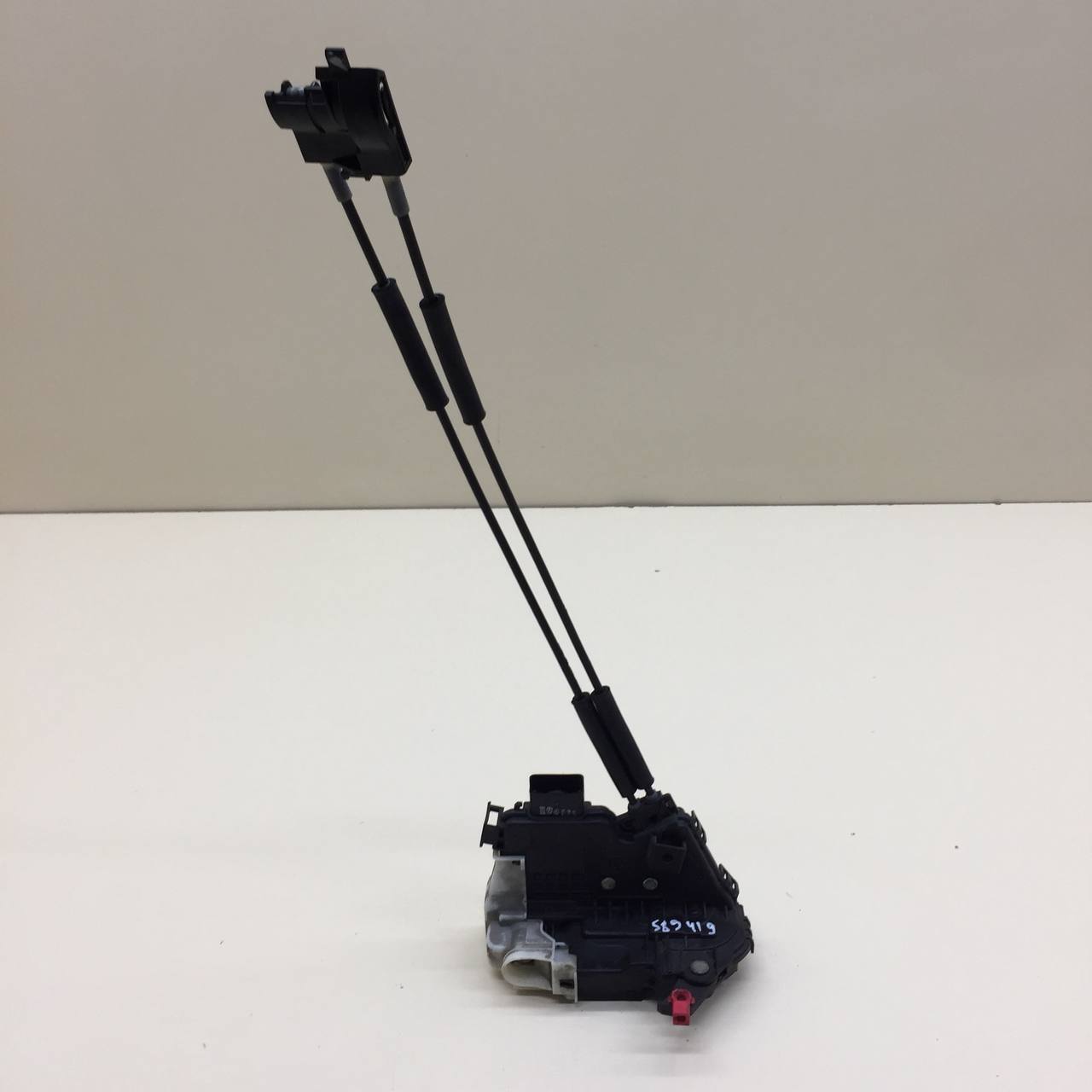 Замок двери передней правой Kia Cerato (TD) 2009-2013