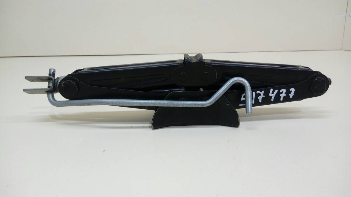 Домкрат Nissan Almera 3 (G11, G15) 2012> Домкрат Nissan Almera 3 (G11, G15) 2012>
