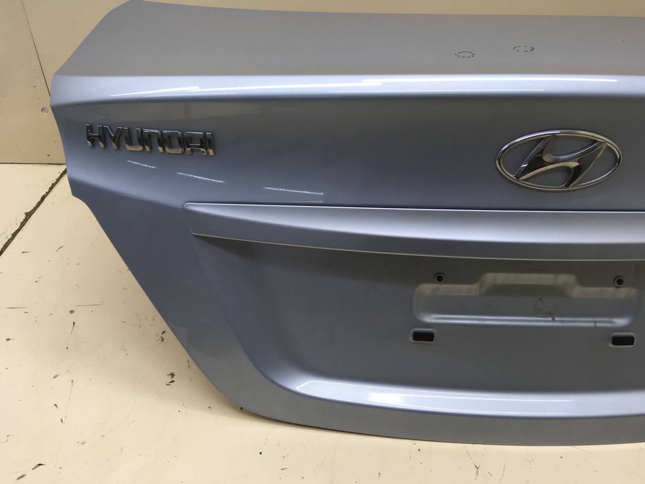 Крышка багажника Hyundai Solaris (RB) 2010-2017 Крышка багажника Hyundai Solaris (RB) 2010-2017