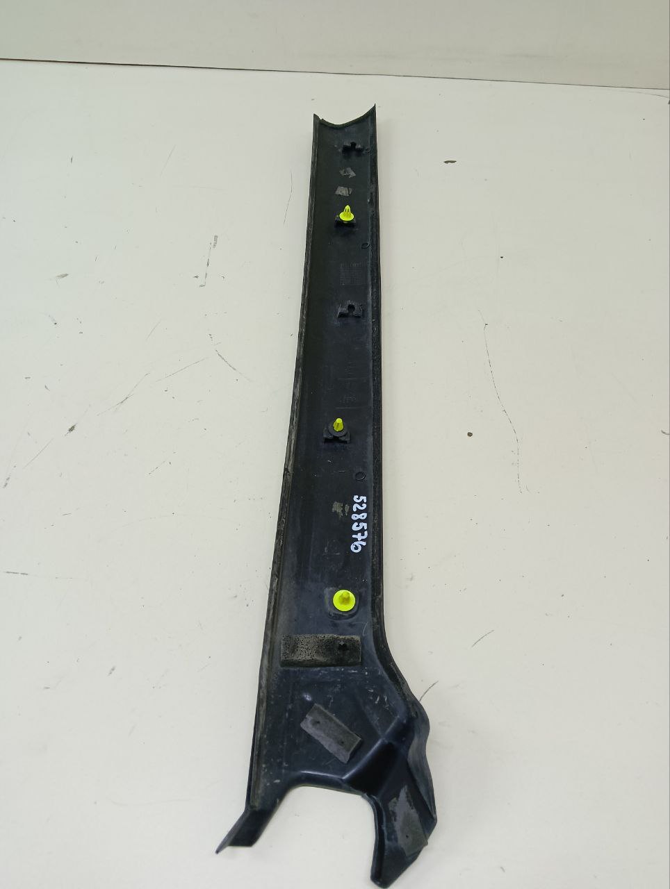 Накладка лобового стекла Land Rover Discovery 3 2004-2009