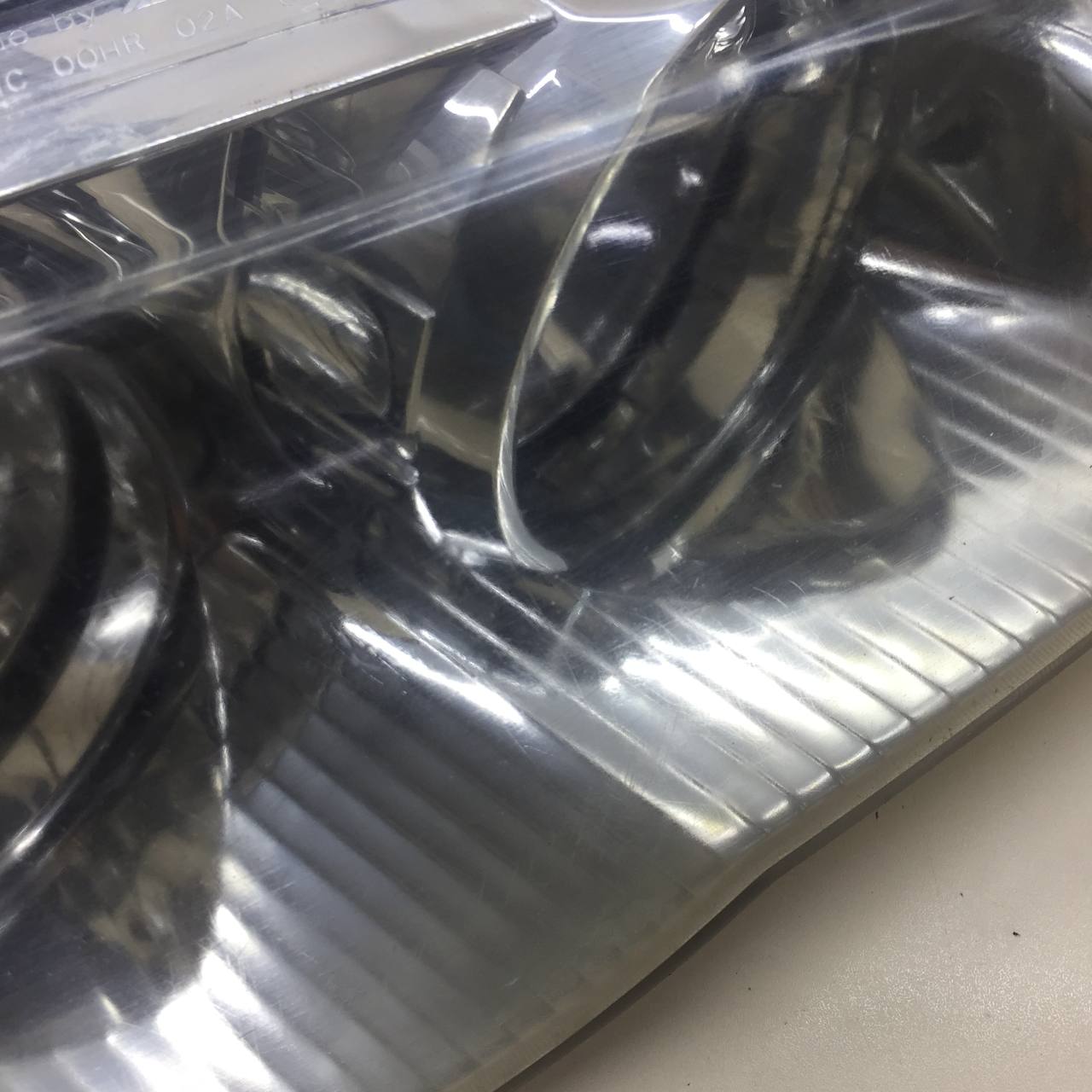 Фара правая Fiat Albea 2002-2012