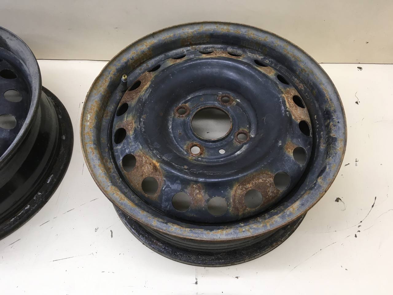 Диски к-кт R15 Штампованные