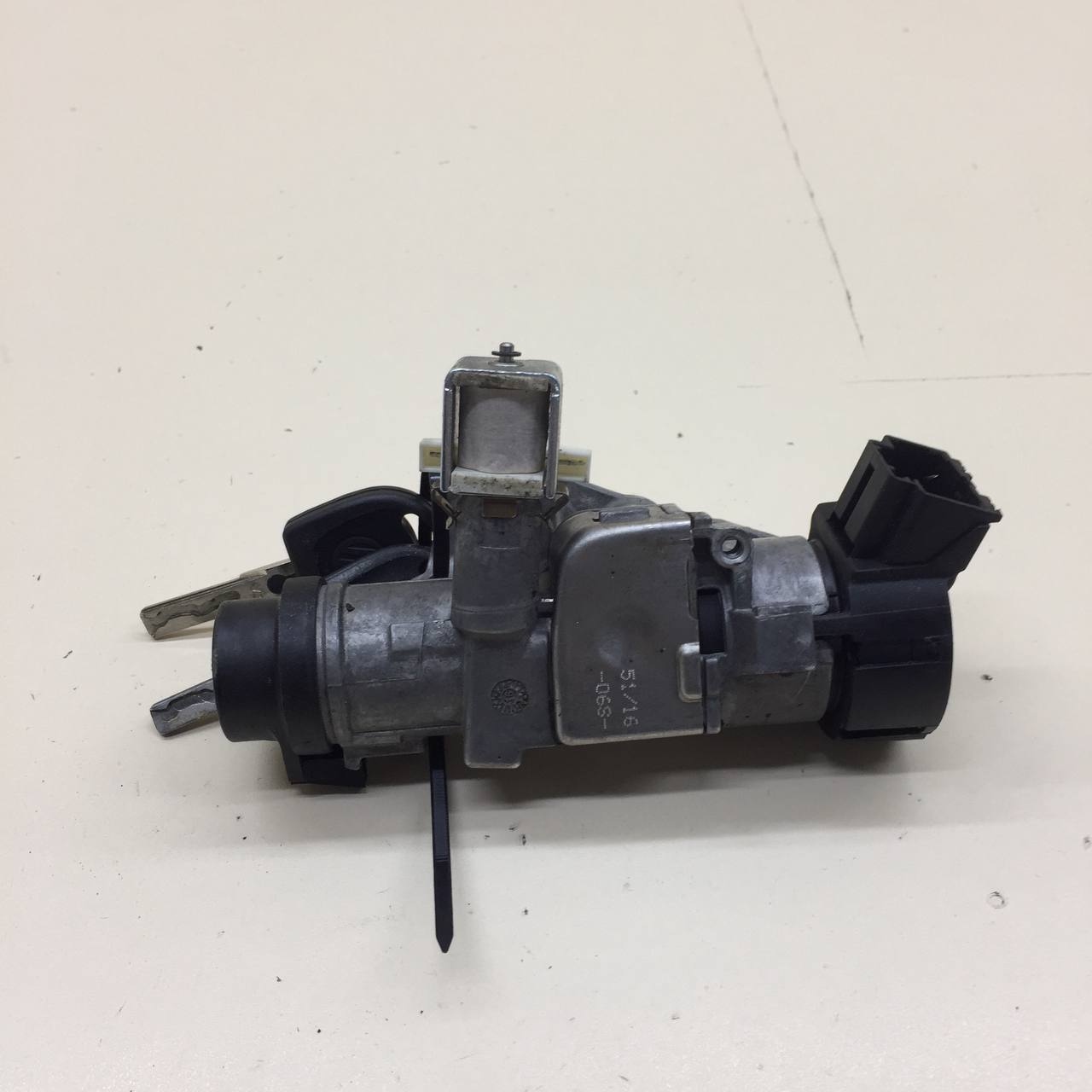 Замок зажигания Volkswagen Polo (MK5) 2011-2020 Замок зажигания Volkswagen Polo (MK5) 2011-2020