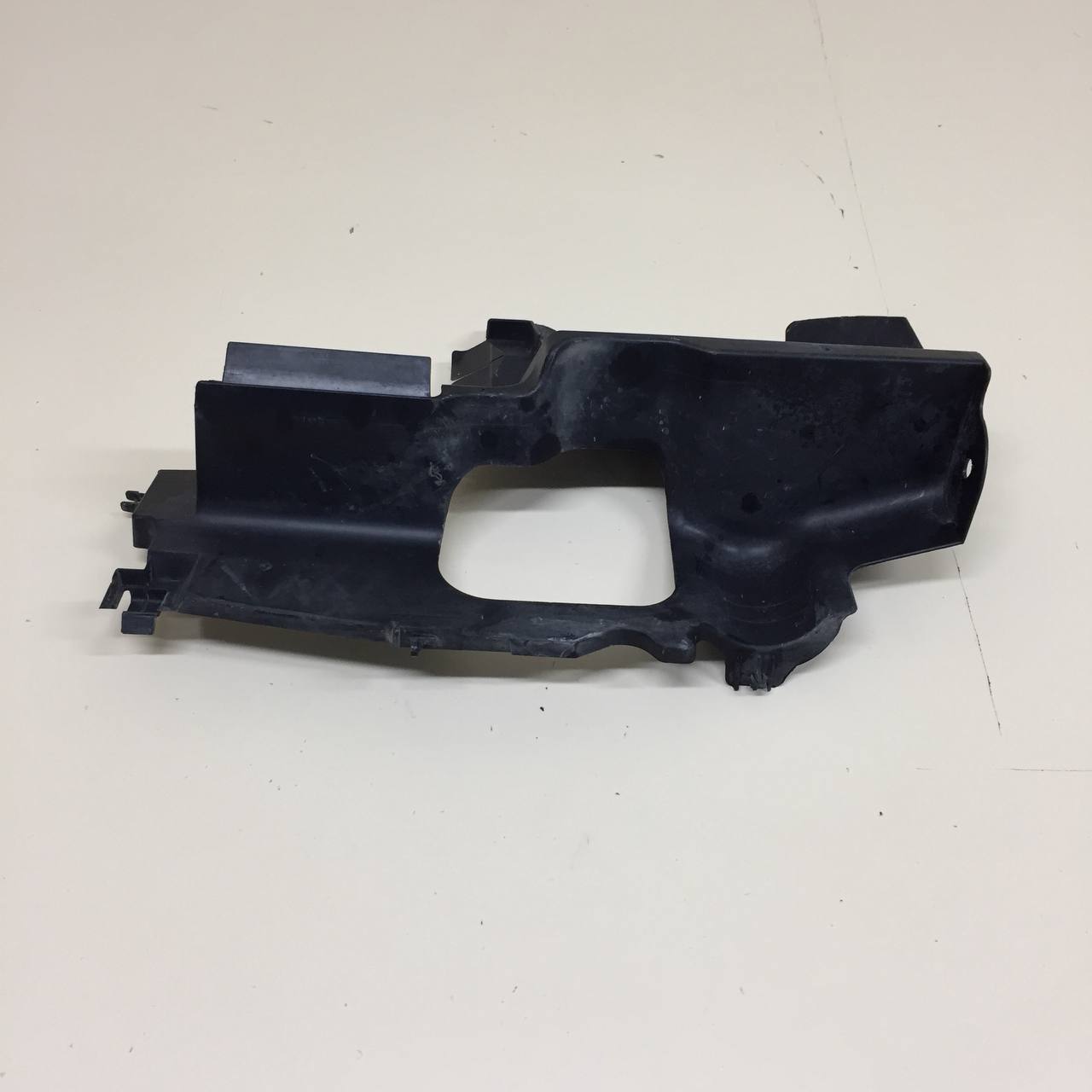 Воздуховод радиатора Toyota Rav 4 (XA40) 2013-2019 Воздуховод радиатора Toyota Rav 4 (XA40) 2013-2019