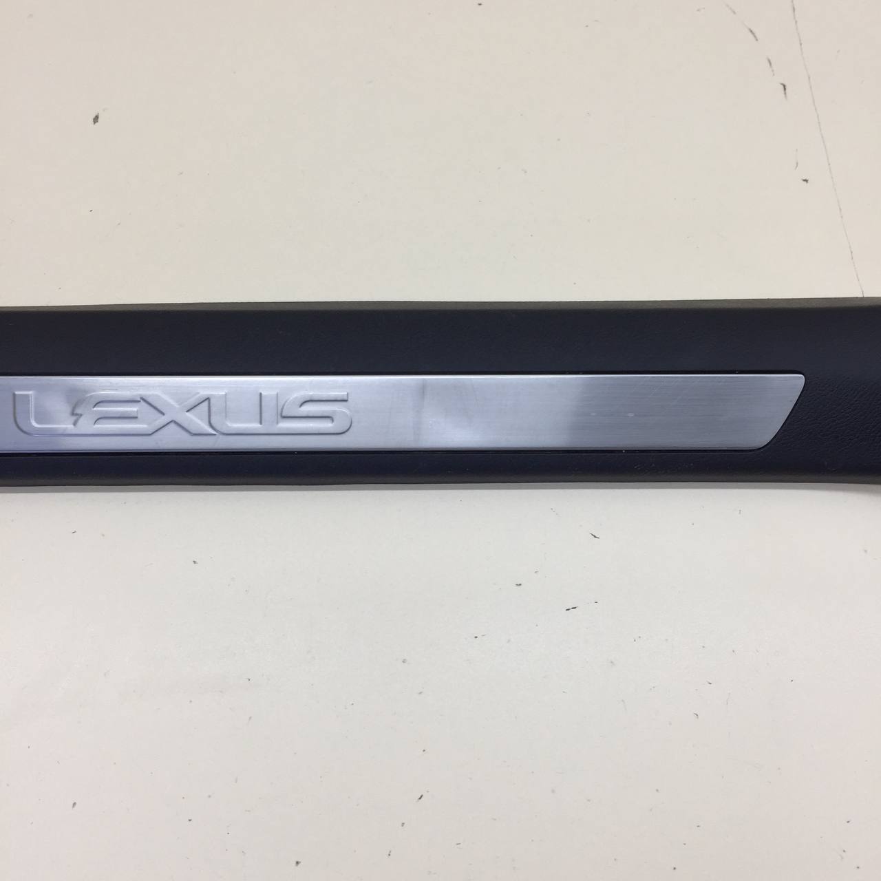 Накладка порога (внутренняя) Lexus NX 200 (Z10) 2014-2021