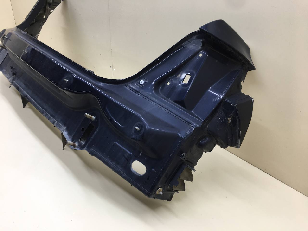 Панель задняя BMW 7-Series F01,F02  2008-2015