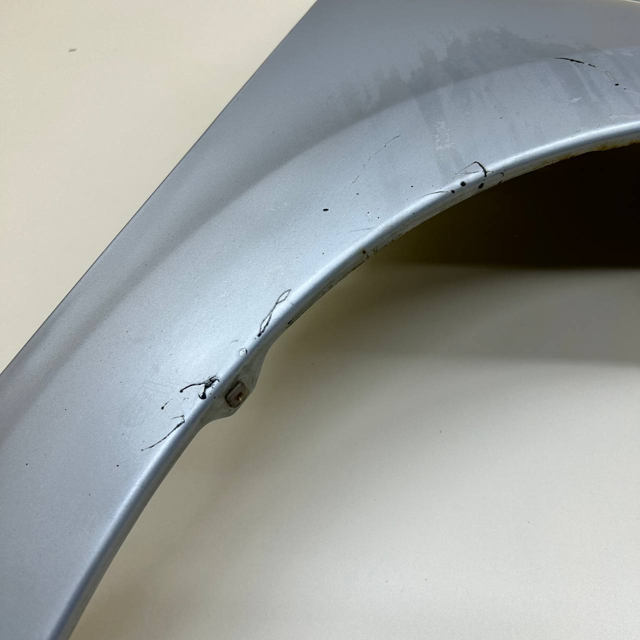 Крыло переднее правое Lada Granta 2011>