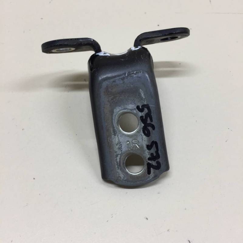 Петля двери передней правой верхняя Toyota Land Cruiser Prado (J150) 2009-2022 Петля двери передней правой верхняя Toyota Land Cruiser Prado (J150) 2009-2022
