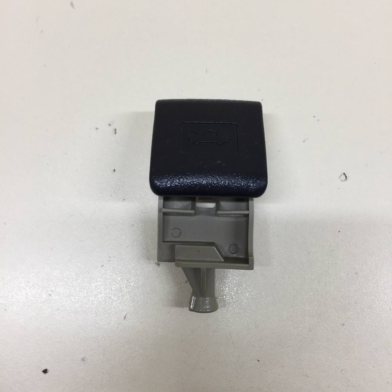 Ручка открывания капота Toyota Camry (V50) 2011-2017 Ручка открывания капота Toyota Camry (V50) 2011-2017