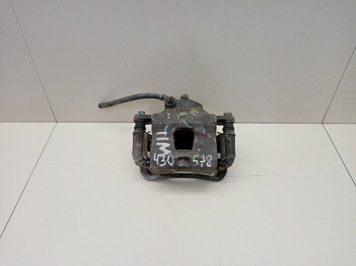 Суппорт передний правый Nissan Avenir (W10) 1990-1999 Суппорт передний правый Nissan Avenir (W10) 1990-1999