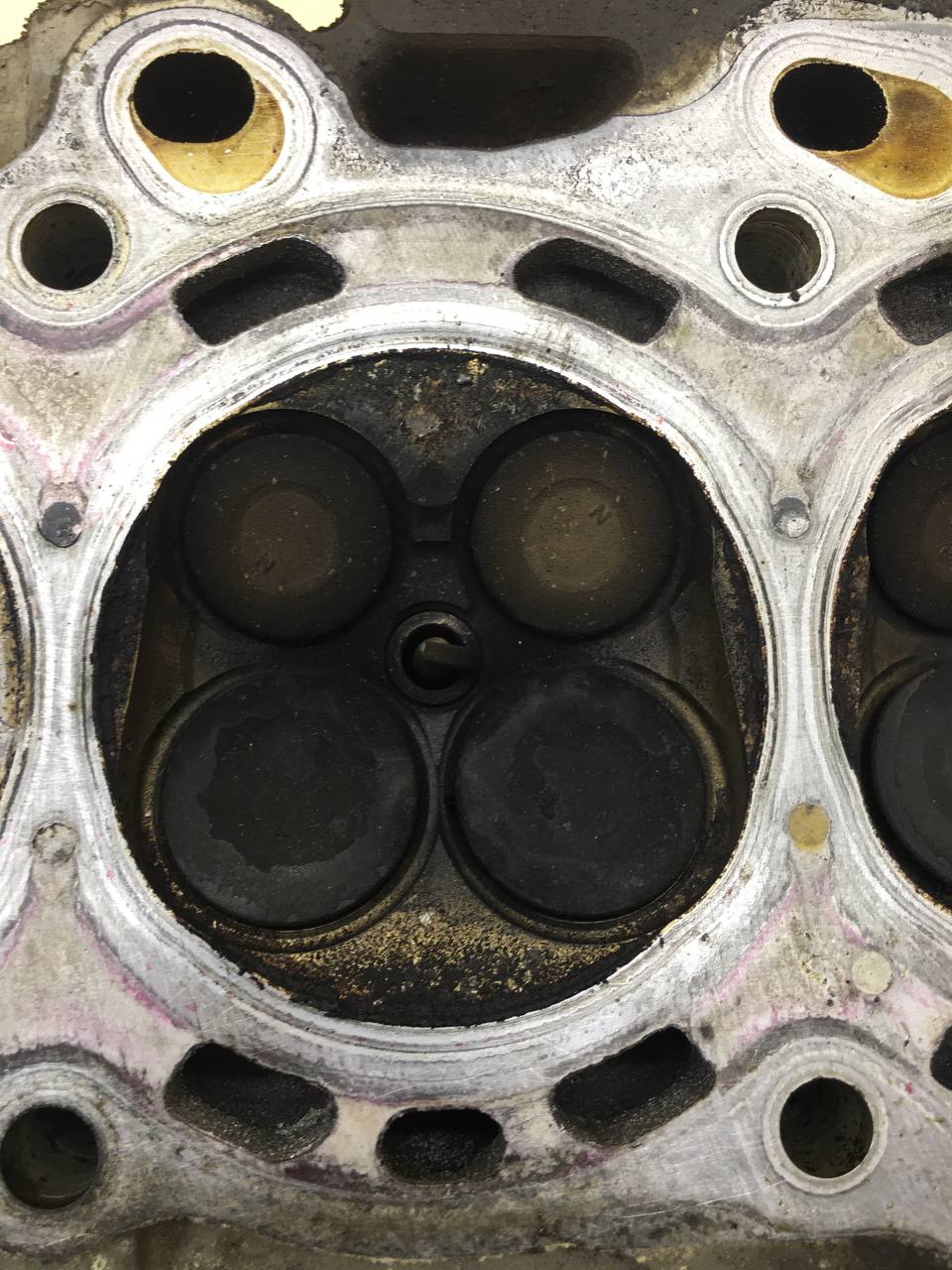 Головка блока цилиндров Toyota Corolla E120 2001-2007 Головка блока цилиндров Toyota Corolla E120 2001-2007