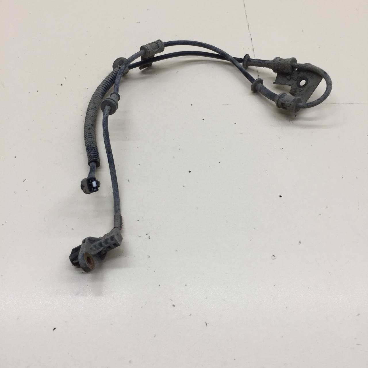 Датчик ABS передний правый Hyundai Solaris (RB) 2010-2017