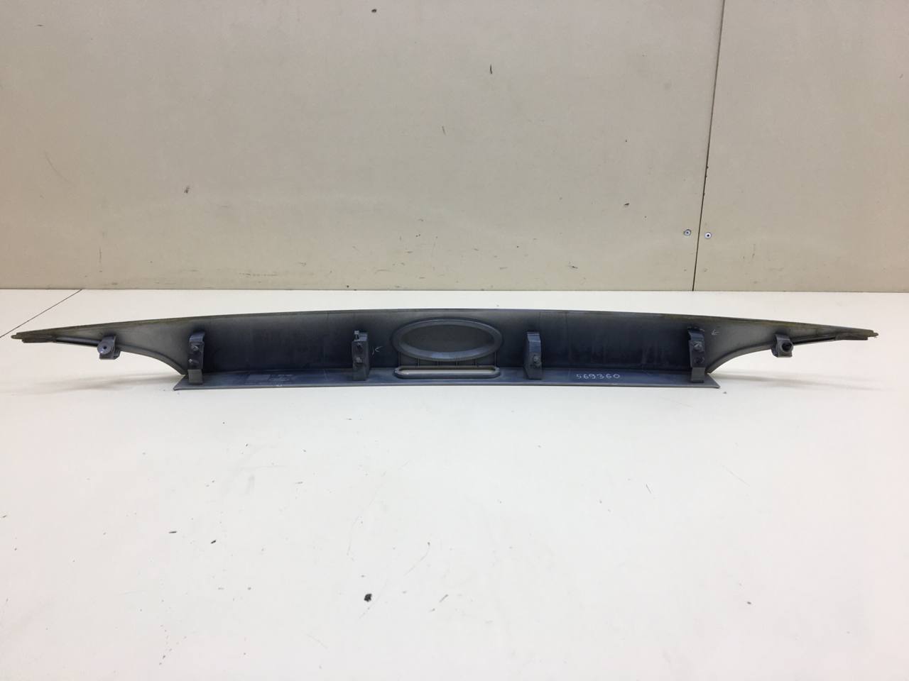 Накладка крышки багажника Ford Focus 3 2011>
