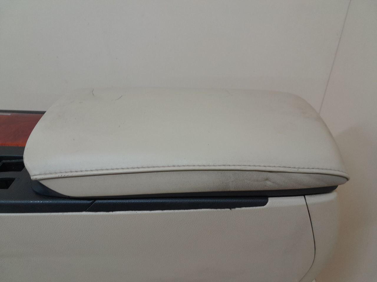 Консоль центральная Lexus RX 350 /450h (XL10) 2009-2015 Консоль центральная Lexus RX 350 /450h (XL10) 2009-2015