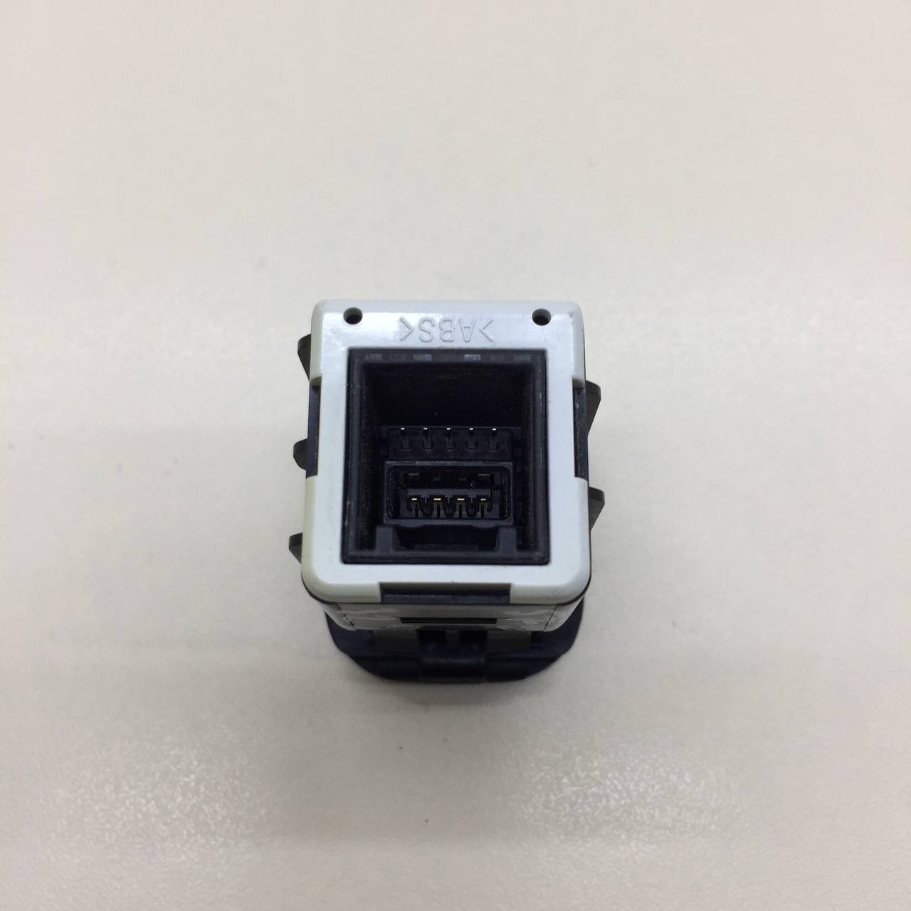 Разъем (USB AUX) Mazda CX-5 (KE) 2011-2017