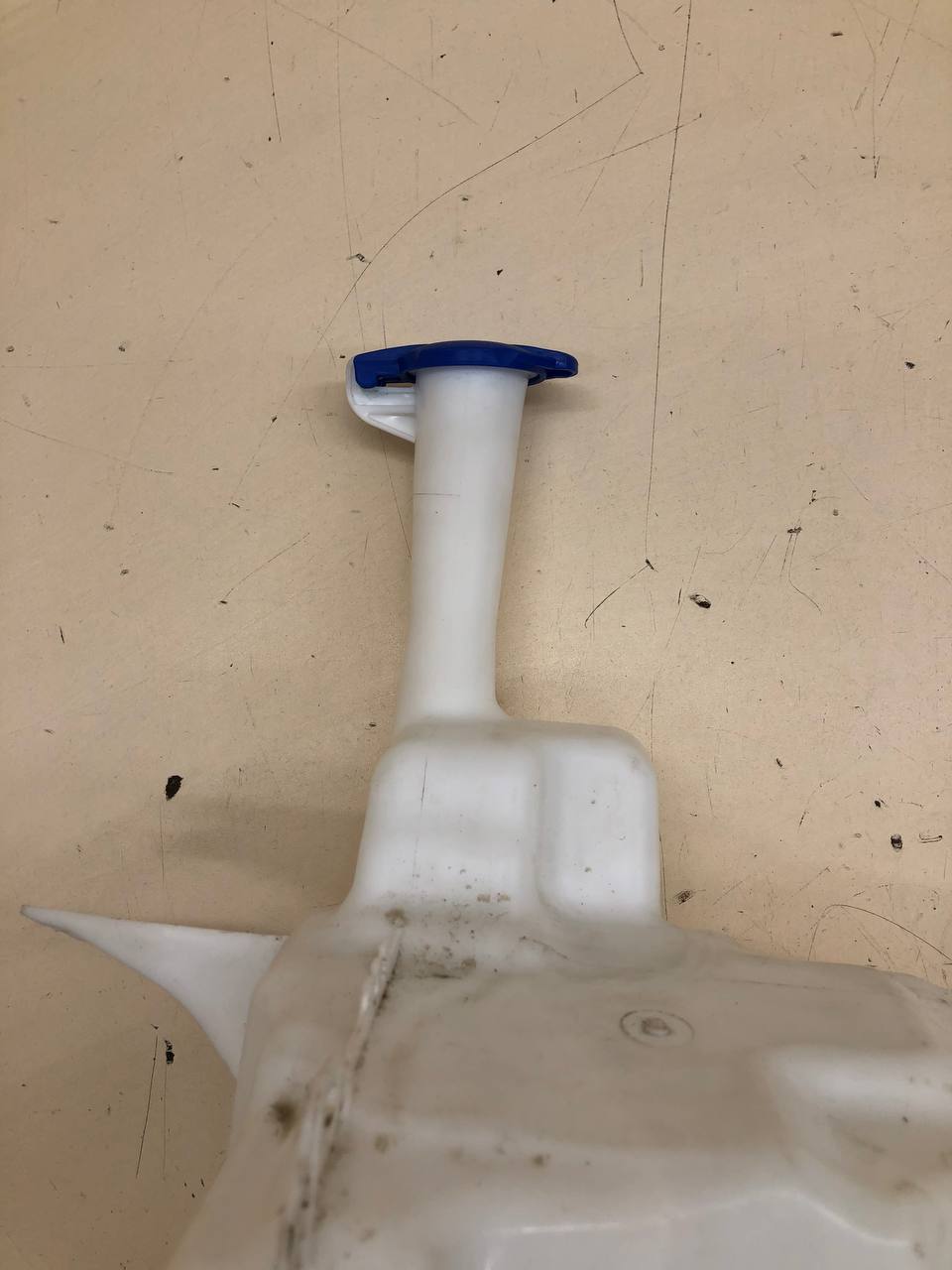 Бачок омывателя Hyundai Solaris (RB) 2010-2017