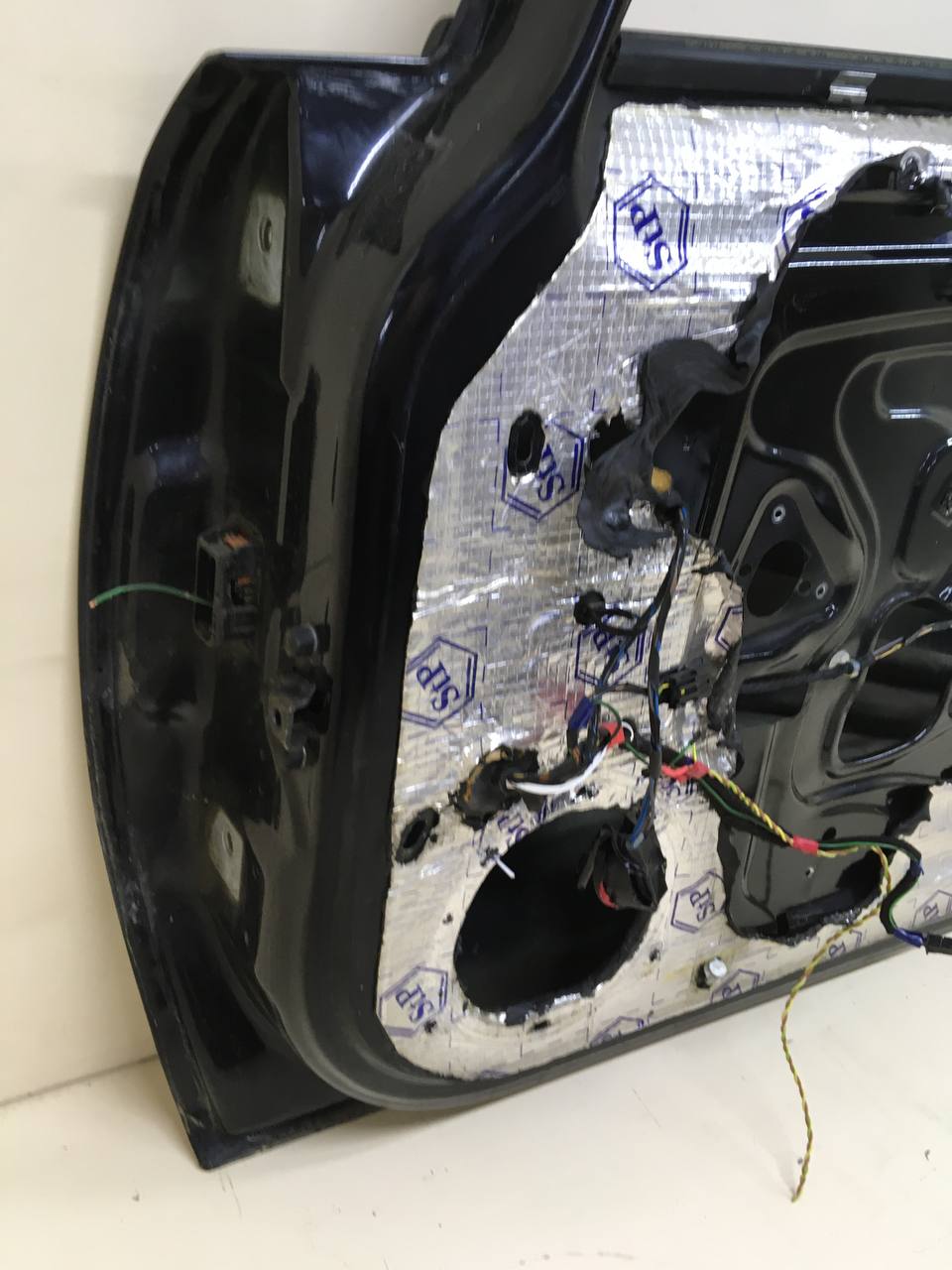 Дверь передняя правая Opel Corsa (D) 2006-2015 Дверь передняя правая Opel Corsa (D) 2006-2015