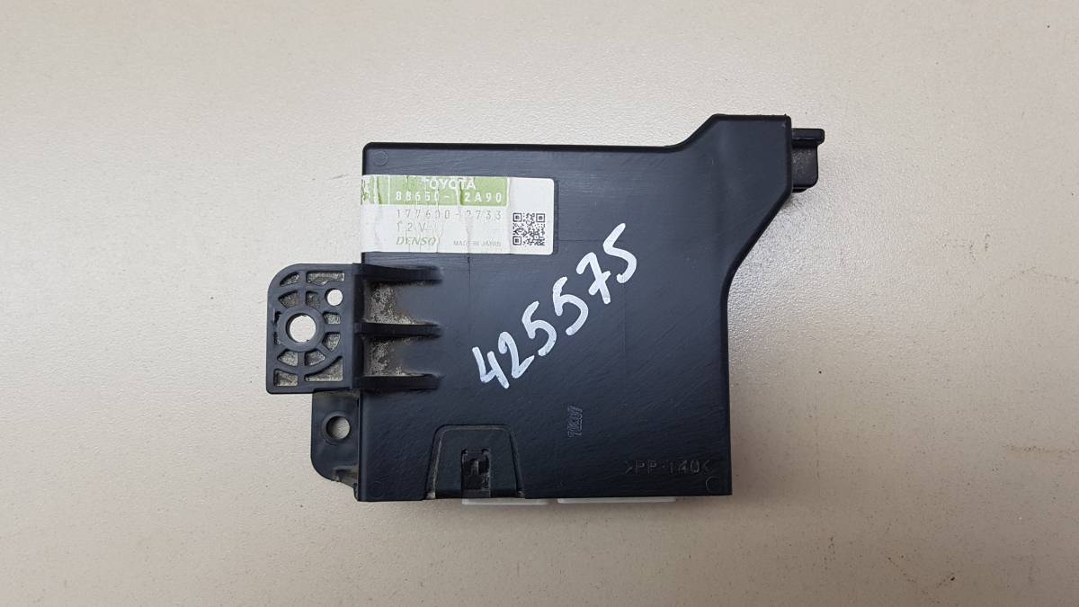 Блок электронный Toyota Corolla E150 2006-2013