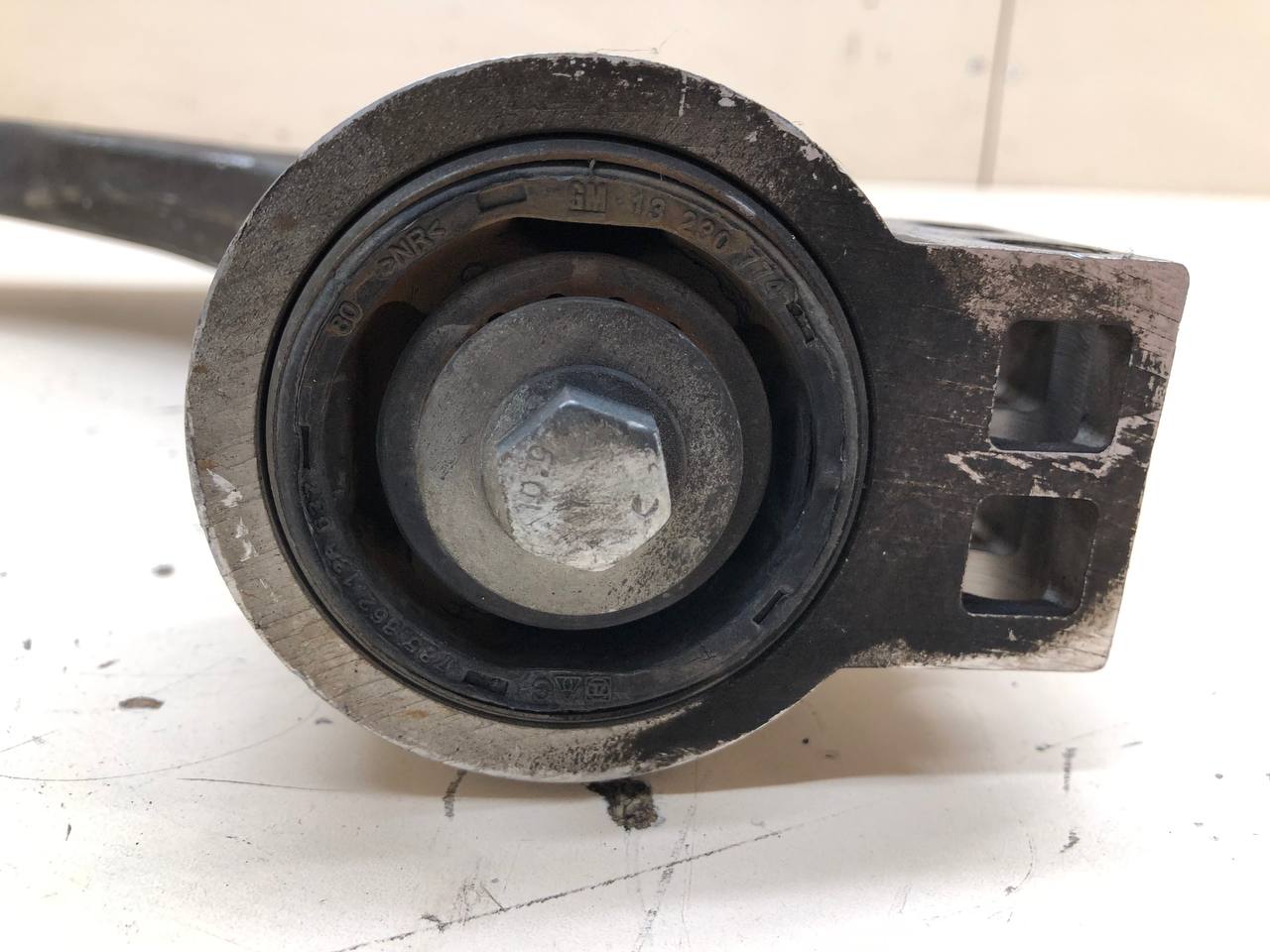 Рычаг передний правый Chevrolet Cruze (J300) 2009-2016