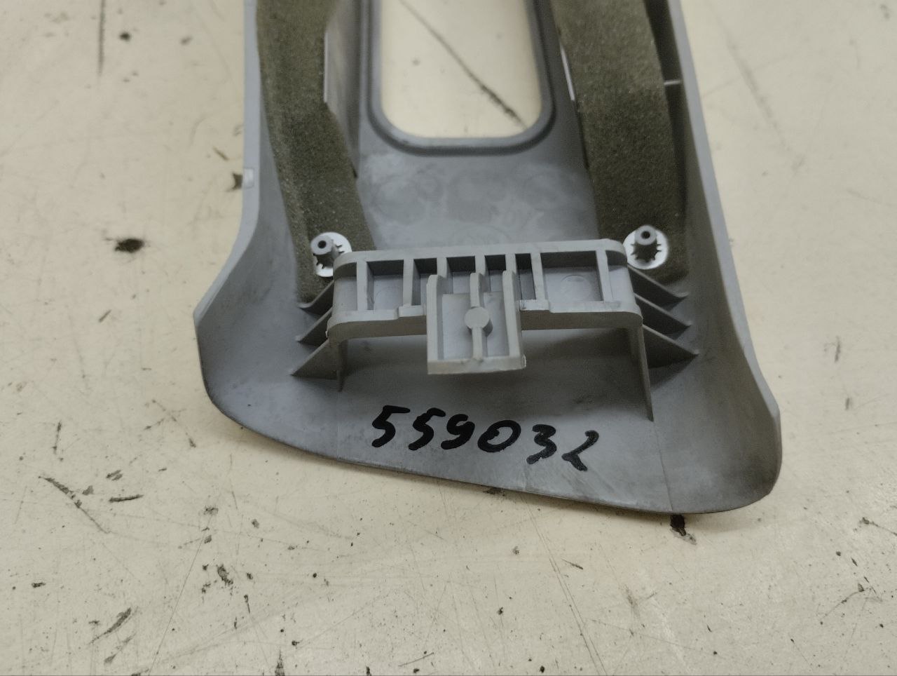 Обшивка стойки Mazda Mazda 6 (GG) 2002-2007 Обшивка стойки Mazda Mazda 6 (GG) 2002-2007