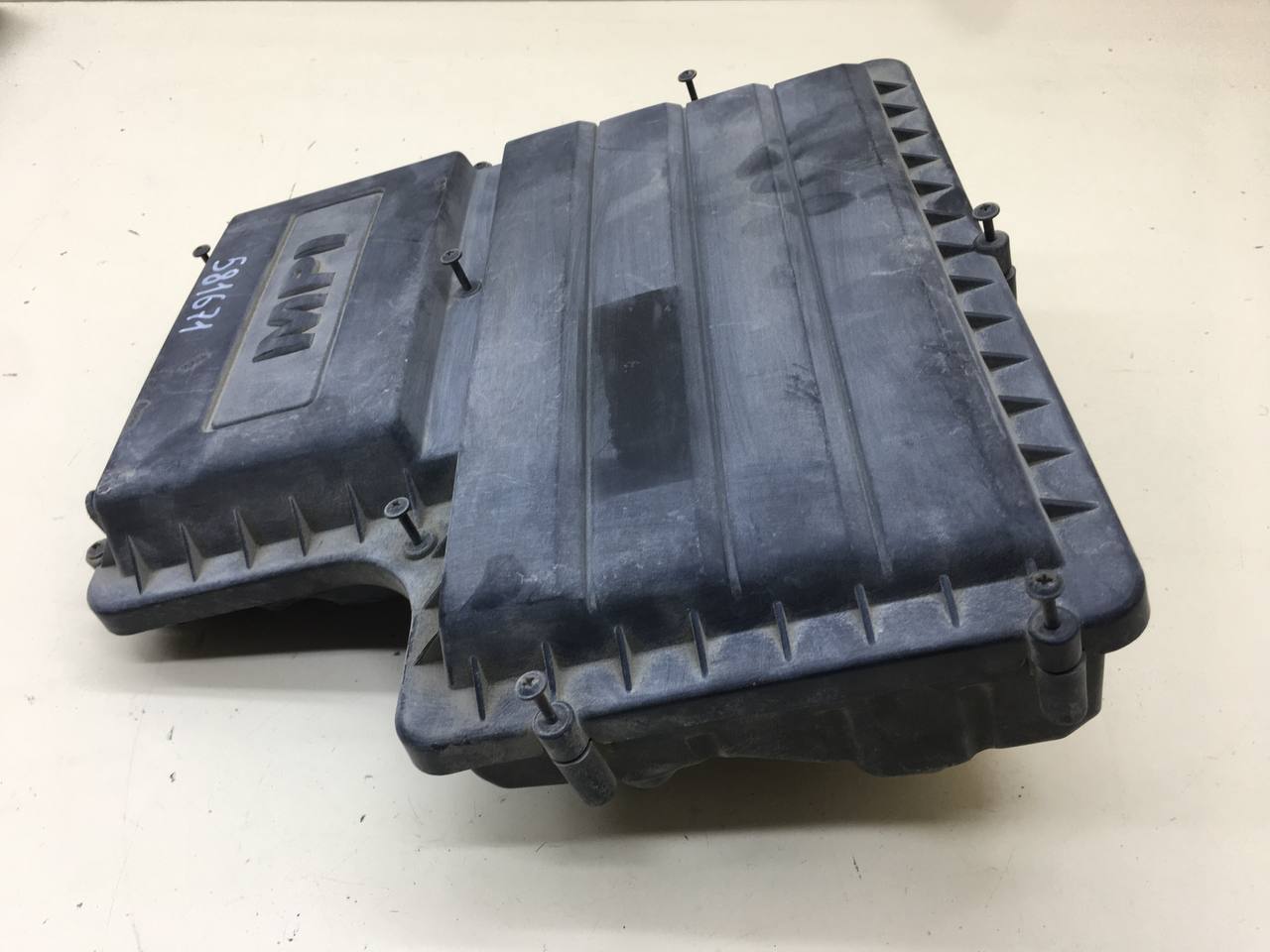 Корпус воздушного фильтра Volkswagen Polo (MK5) 2011-2020 Корпус воздушного фильтра Volkswagen Polo (MK5) 2011-2020
