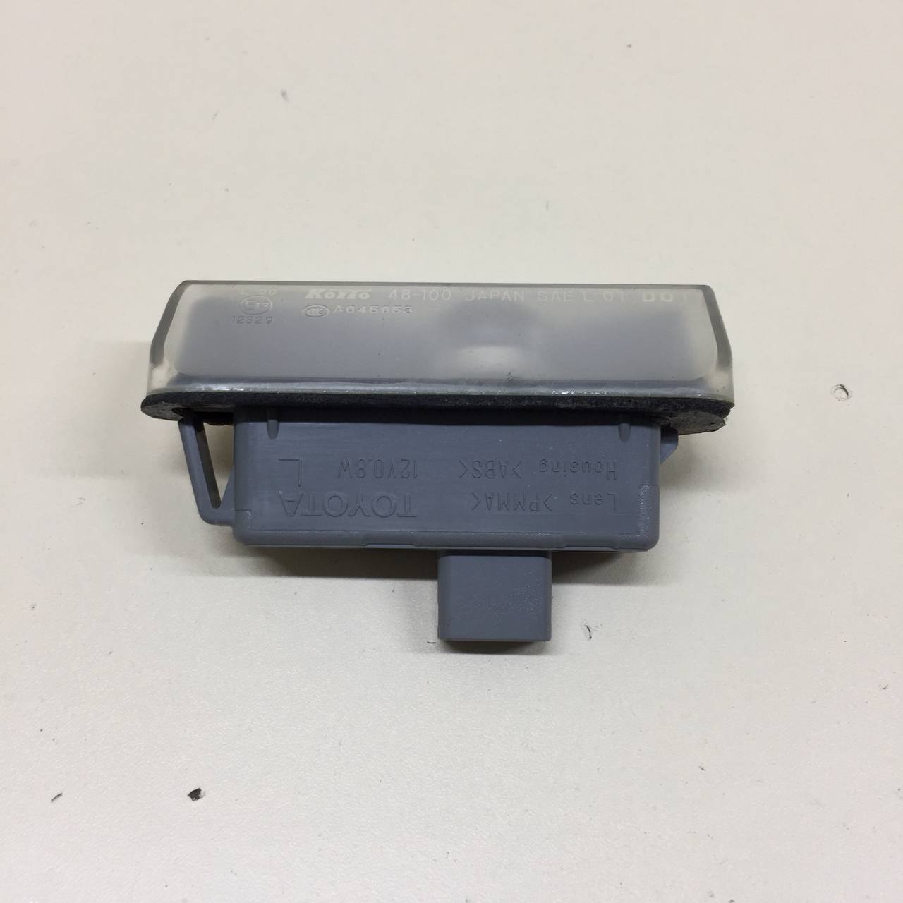 Фонарь подсветки номера Lexus RX 350 /450h (XL10) 2009-2015