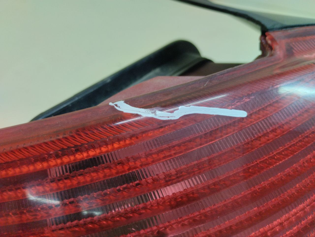 Фонарь задний левый Peugeot 206 1998-2012