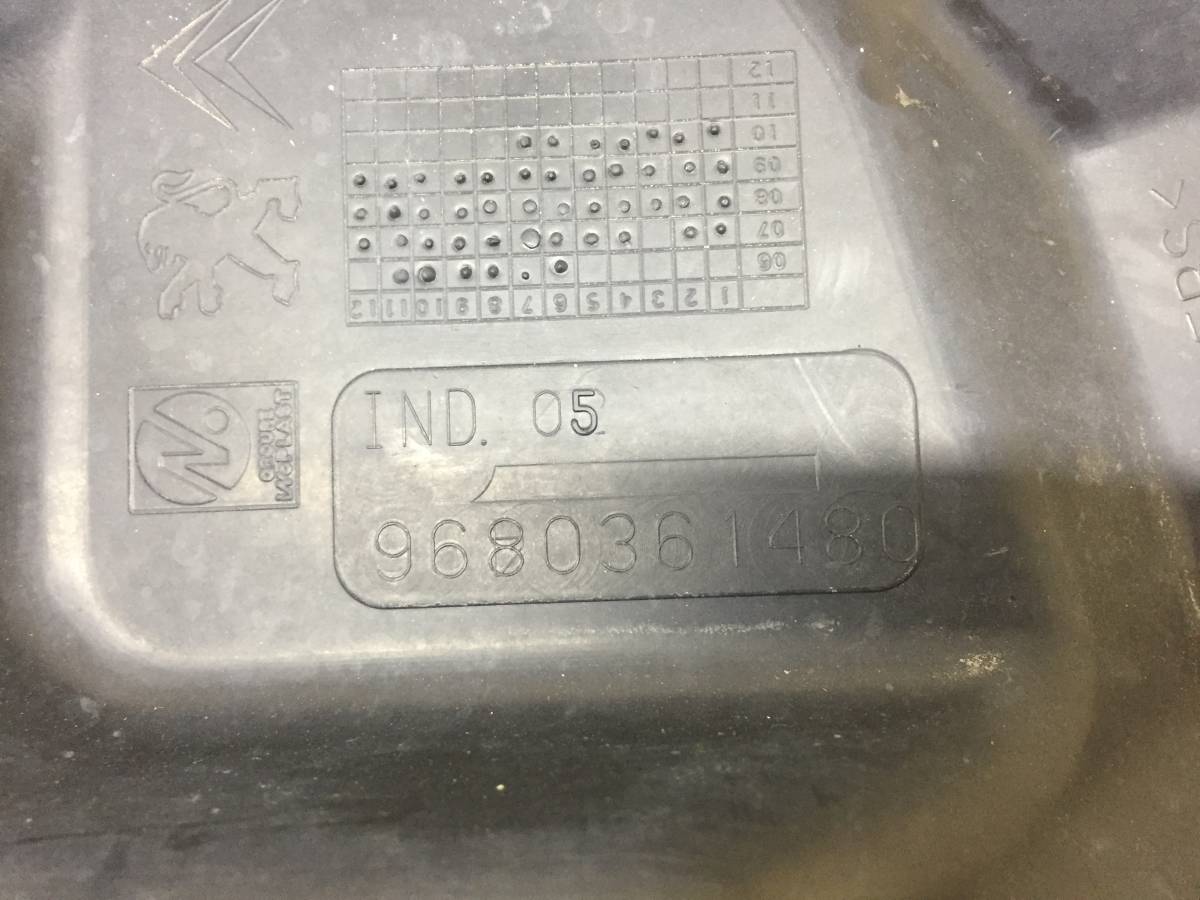 Воздуховод радиатора Peugeot 308 2007>