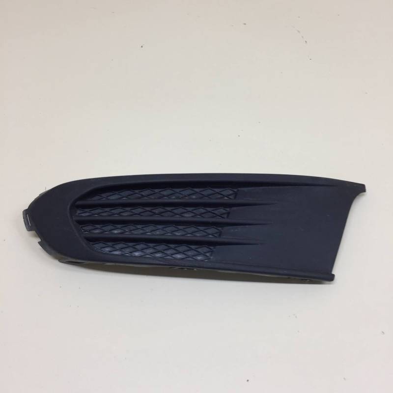 Решетка в бампер левая Volkswagen Polo (MK5) 2011-2020 Решетка в бампер левая Volkswagen Polo (MK5) 2011-2020